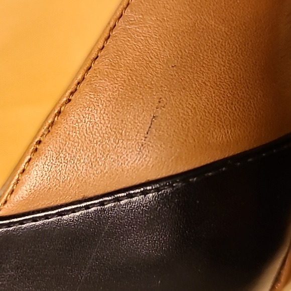 BCBG heels - Picture 6 of 6